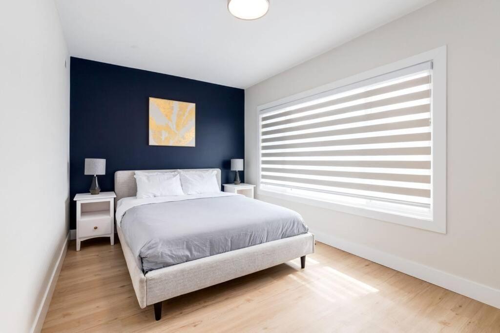Pet Friendly & Accessible, 4 Beds *