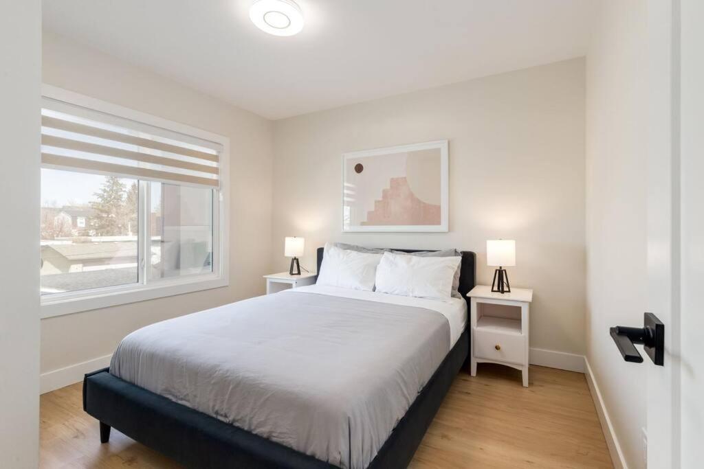 Pet Friendly & Accessible, 4 Beds